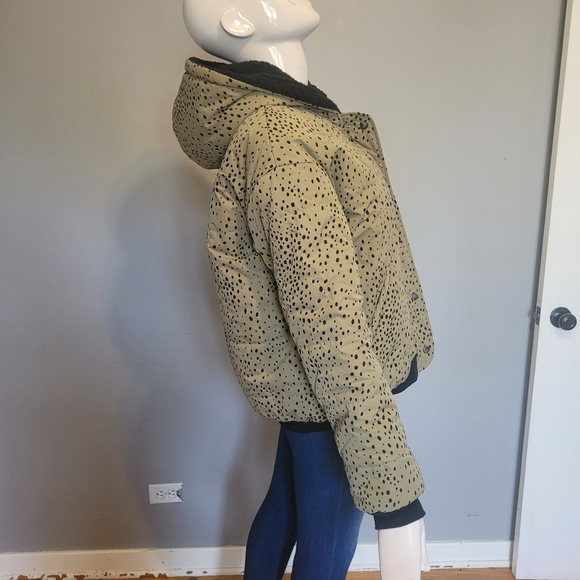 Saltwater Luxe Quilted Puffer Jacket, VGUC, Size L - Picture 5 of 10